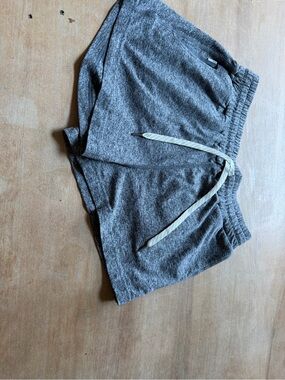 Vuori Heather Gray Athletic Lounge Shorts